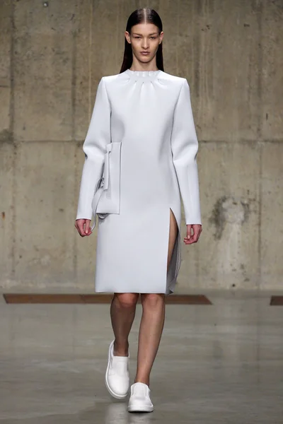 Look 3